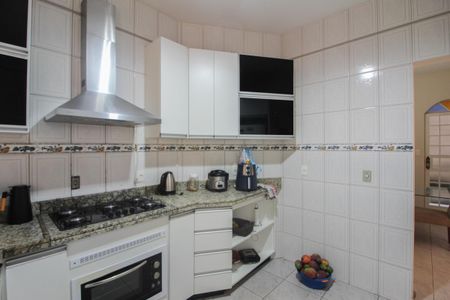 Casa à venda com 200m², 3 quartos e 2 vagasCozinha