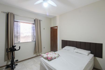 Casa à venda com 200m², 3 quartos e 2 vagasSuíte