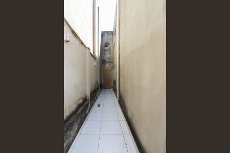 Casa à venda com 200m², 3 quartos e 2 vagasCorredor