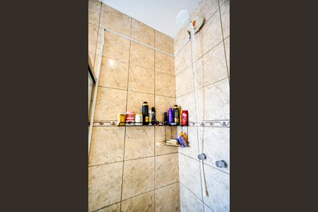 Casa à venda com 250m², 4 quartos e 2 vagasChuveiro