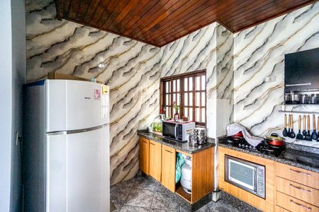 Casa à venda com 250m², 4 quartos e 2 vagasCozinha