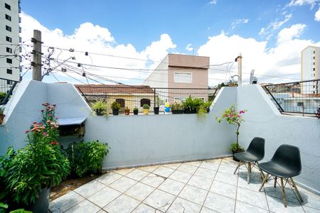 Casa à venda com 250m², 4 quartos e 2 vagasTerraço