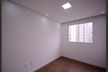 Quarto 1  de apartamento para alugar com 2 quartos, 45m² em Parque Bristol, São Paulo