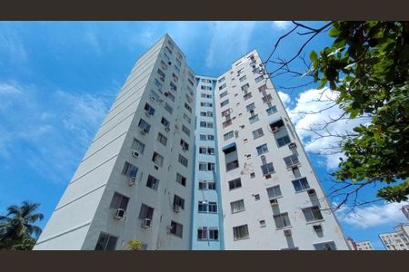 Apartamento à venda com 50m², 2 quartos e 1 vaga Apartamento à venda com 50m², 2 quartos e 1 vagaFachada