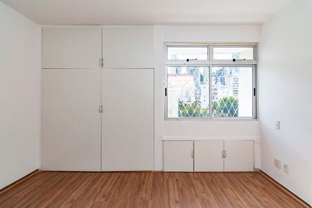 Apartamento para alugar com 120m², 3 quartos e 1 vagaQuarto 2