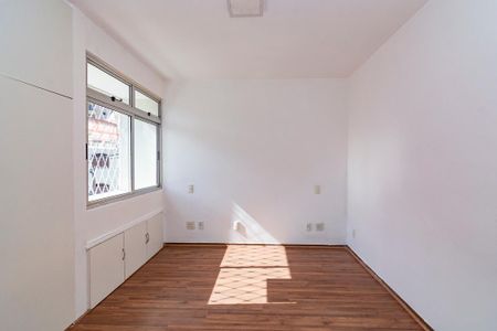 Apartamento para alugar com 120m², 3 quartos e 1 vagaQuarto 2