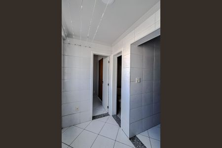 Apartamento à venda com 72m², 2 quartos e 1 vagaÁrea de Serviço