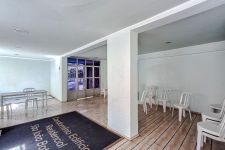 Apartamento à venda com 72m², 2 quartos e 1 vagaÁrea comum