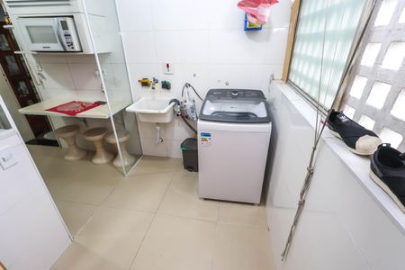 Apartamento à venda com 75m², 3 quartos e 1 vagaÁrea de Serviço