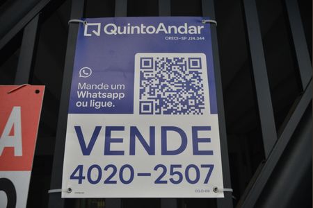 Casa à venda com 168m², 3 quartos e 2 vagasPlaca