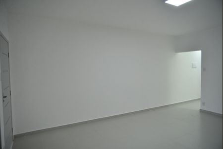 Casa à venda com 168m², 3 quartos e 2 vagasSala