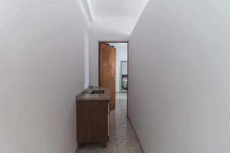 Corredor de casa para alugar com 1 quarto, 69m² em Vila Santa Helena, Poá