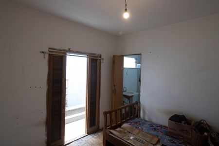 Casa à venda com 290m², 4 quartos e 3 vagas Casa à venda com 290m², 4 quartos e 3 vagasQuarto 2