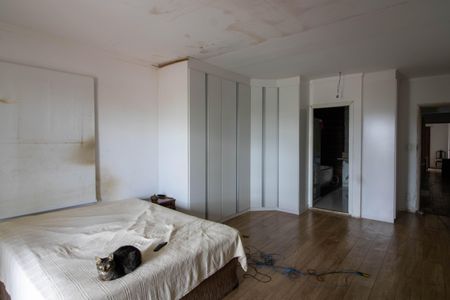 Casa à venda com 290m², 4 quartos e 3 vagas Casa à venda com 290m², 4 quartos e 3 vagasQuarto 1