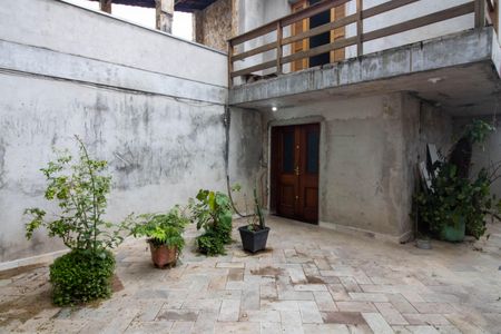 Casa à venda com 290m², 4 quartos e 3 vagas Casa à venda com 290m², 4 quartos e 3 vagasPorta de entrada Frente