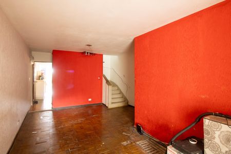 Casa à venda com 290m², 4 quartos e 3 vagas Casa à venda com 290m², 4 quartos e 3 vagasSala