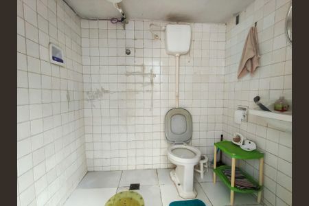 Casa à venda com 112m², 4 quartos e 1 vagaBanheiro de serviço