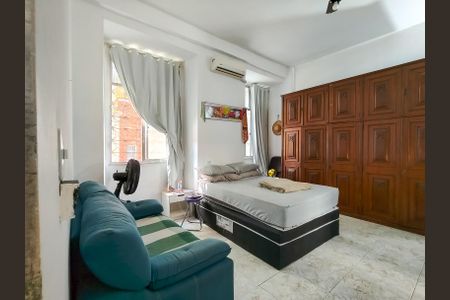 Casa à venda com 112m², 4 quartos e 1 vagaSuíte