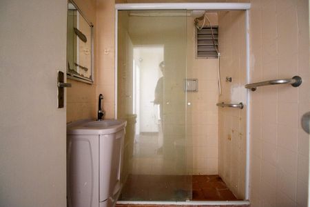 Apartamento à venda com 57m², 2 quartos e 1 vaga Apartamento à venda com 57m², 2 quartos e 1 vagaBanheiro