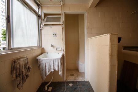 Apartamento à venda com 57m², 2 quartos e 1 vaga Apartamento à venda com 57m², 2 quartos e 1 vagaÁrea de Serviço