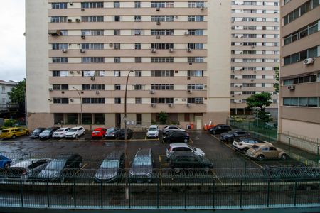 Apartamento à venda com 57m², 2 quartos e 1 vaga Apartamento à venda com 57m², 2 quartos e 1 vagaSala Vista