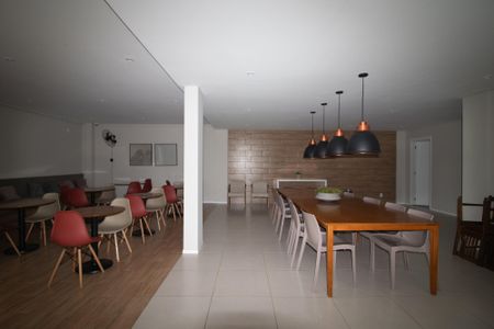 Apartamento para alugar com 38m², 2 quartos e sem vaga Apartamento para alugar com 38m², 2 quartos e sem vagaÁrea comum - Salão de festas