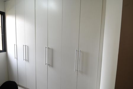 Apartamento à venda com 68m², 3 quartos e 1 vagaQuarto 2