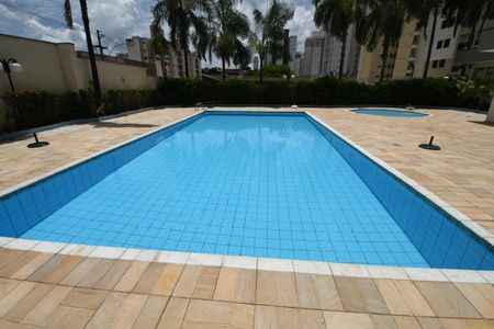 Apartamento à venda com 68m², 3 quartos e 1 vagaÁrea comum - Piscina
