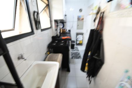 Apartamento à venda com 68m², 3 quartos e 1 vagaÁrea de Serviço