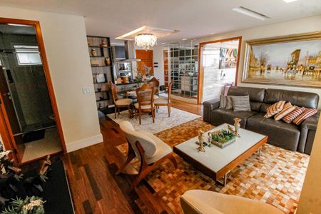 Apartamento à venda com 140m², 2 quartos e 2 vagasSala