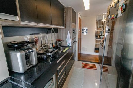 Apartamento à venda com 140m², 2 quartos e 2 vagasCozinha - Armários