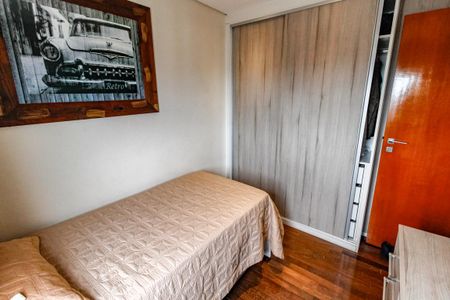 Apartamento à venda com 140m², 2 quartos e 2 vagasQuarto 