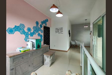 Casa à venda com 400m², 3 quartos e 6 vagas Casa à venda com 400m², 3 quartos e 6 vagasSala