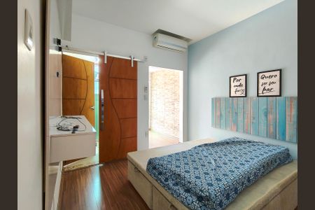 Casa à venda com 400m², 3 quartos e 6 vagas Casa à venda com 400m², 3 quartos e 6 vagasSuíte 1