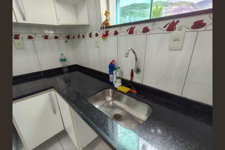 Casa à venda com 400m², 3 quartos e 6 vagas Casa à venda com 400m², 3 quartos e 6 vagasCozinha