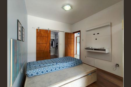 Casa à venda com 400m², 3 quartos e 6 vagas Casa à venda com 400m², 3 quartos e 6 vagasSuíte 1