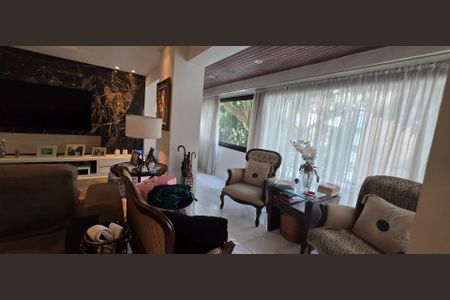 Apartamento à venda com 2 quartos, 100m² em Moema, São Paulo