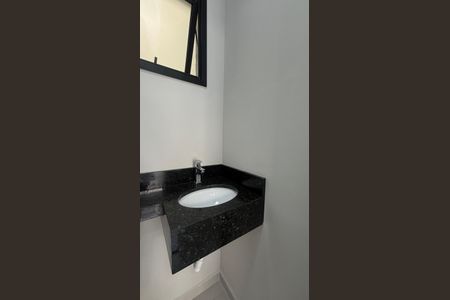 Casa à venda com 75m², 2 quartos e 2 vagasLavabo