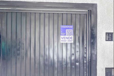 Casa à venda com 75m², 2 quartos e 2 vagasPlaca Instalada na Fachada
