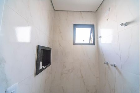 Casa à venda com 75m², 2 quartos e 2 vagasBanheiro do Quarto 1