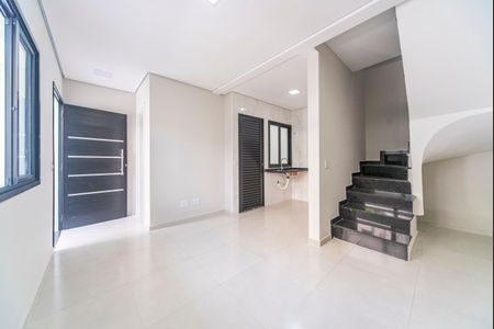 Sala de casa à venda com 2 quartos, 75m² em Jardim Ocara, Santo André