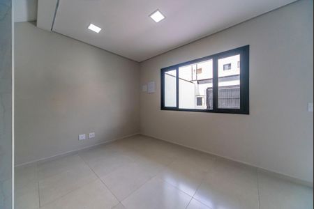 Sala de casa à venda com 2 quartos, 75m² em Jardim Ocara, Santo André