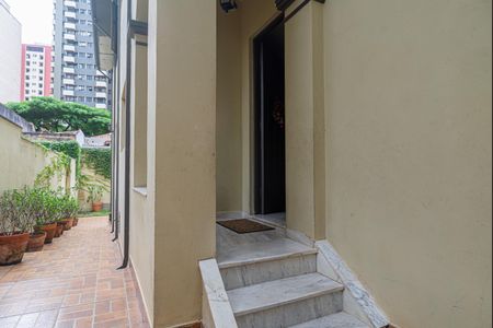 Casa à venda com 230m², 4 quartos e 2 vagasEntrada da casa