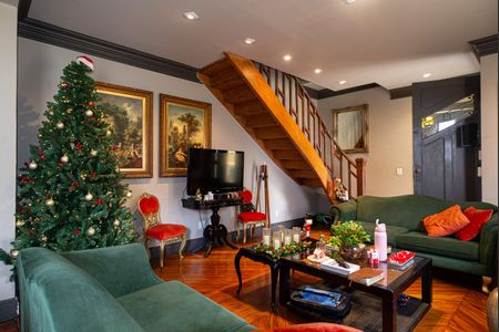 Casa à venda com 230m², 4 quartos e 2 vagasSala