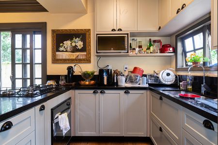 Casa à venda com 230m², 4 quartos e 2 vagasCozinha