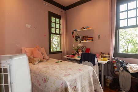 Casa à venda com 230m², 4 quartos e 2 vagasQuarto 4