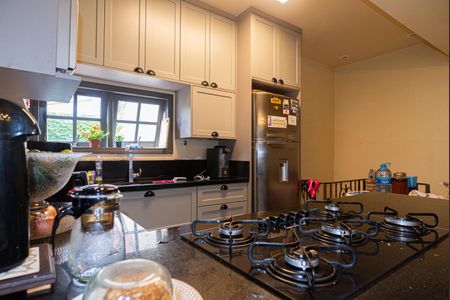 Casa à venda com 230m², 4 quartos e 2 vagasCozinha