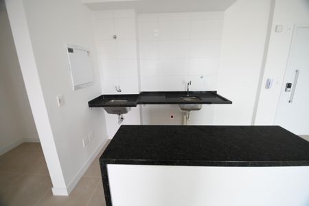 Cozinha de kitnet/studio à venda com 1 quarto, 45m² em Centro, Campinas