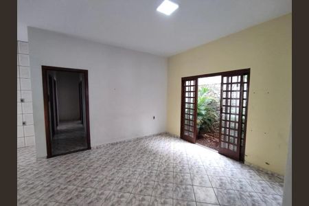 Casa para alugar com 3 quartos, 150m² em Jardim Patricia, Uberlândia