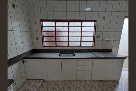 Casa para alugar com 3 quartos, 150m² em Jardim Patricia, Uberlândia